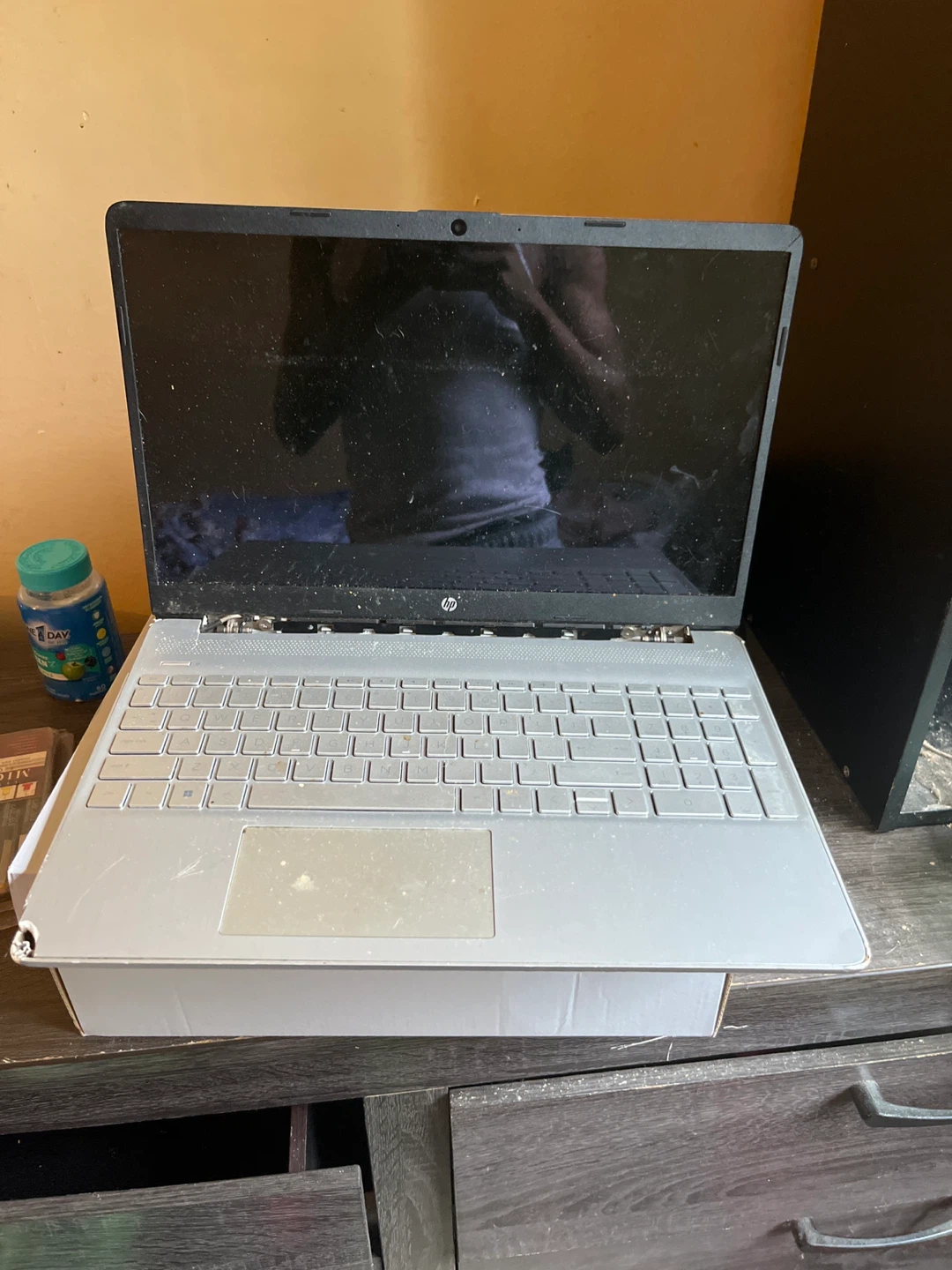 HP Laptop - photo 3