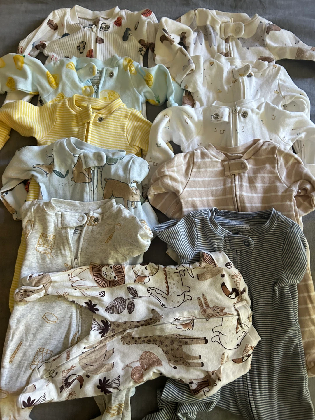 Carters newborn clothes - photo 3