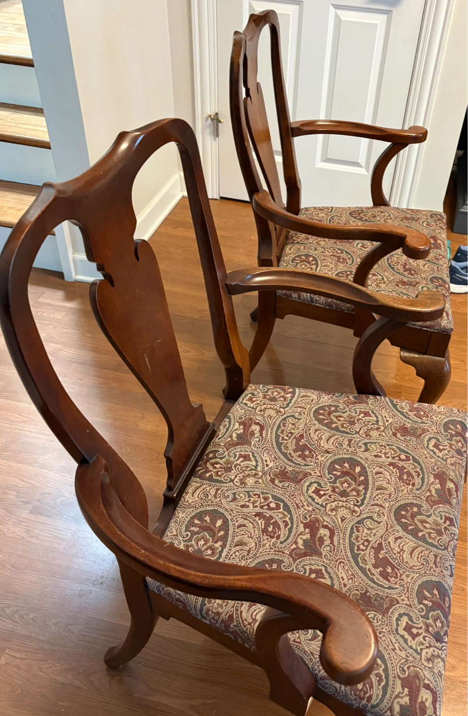 2 Captains Chairs - photo 3