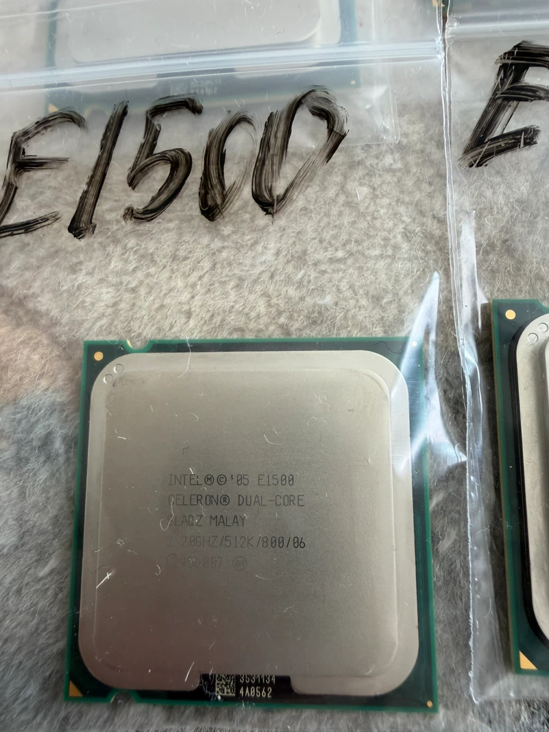 INTEL CELERON E1500 DUAL-CORE 2.20GHz LGA775 PROCESSOR - photo 2