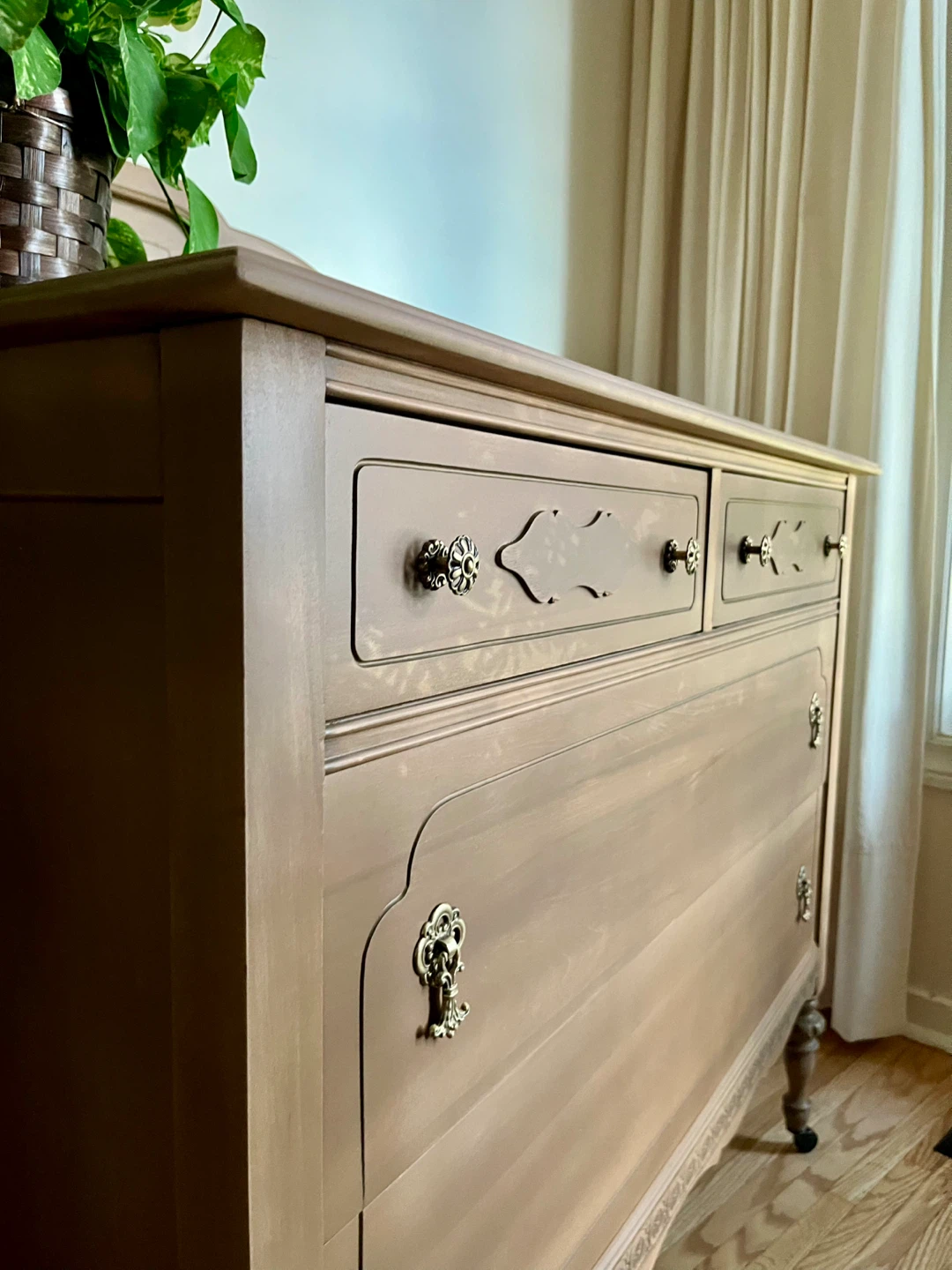 Solid Wood Antique Dresser with Ornate Detailing