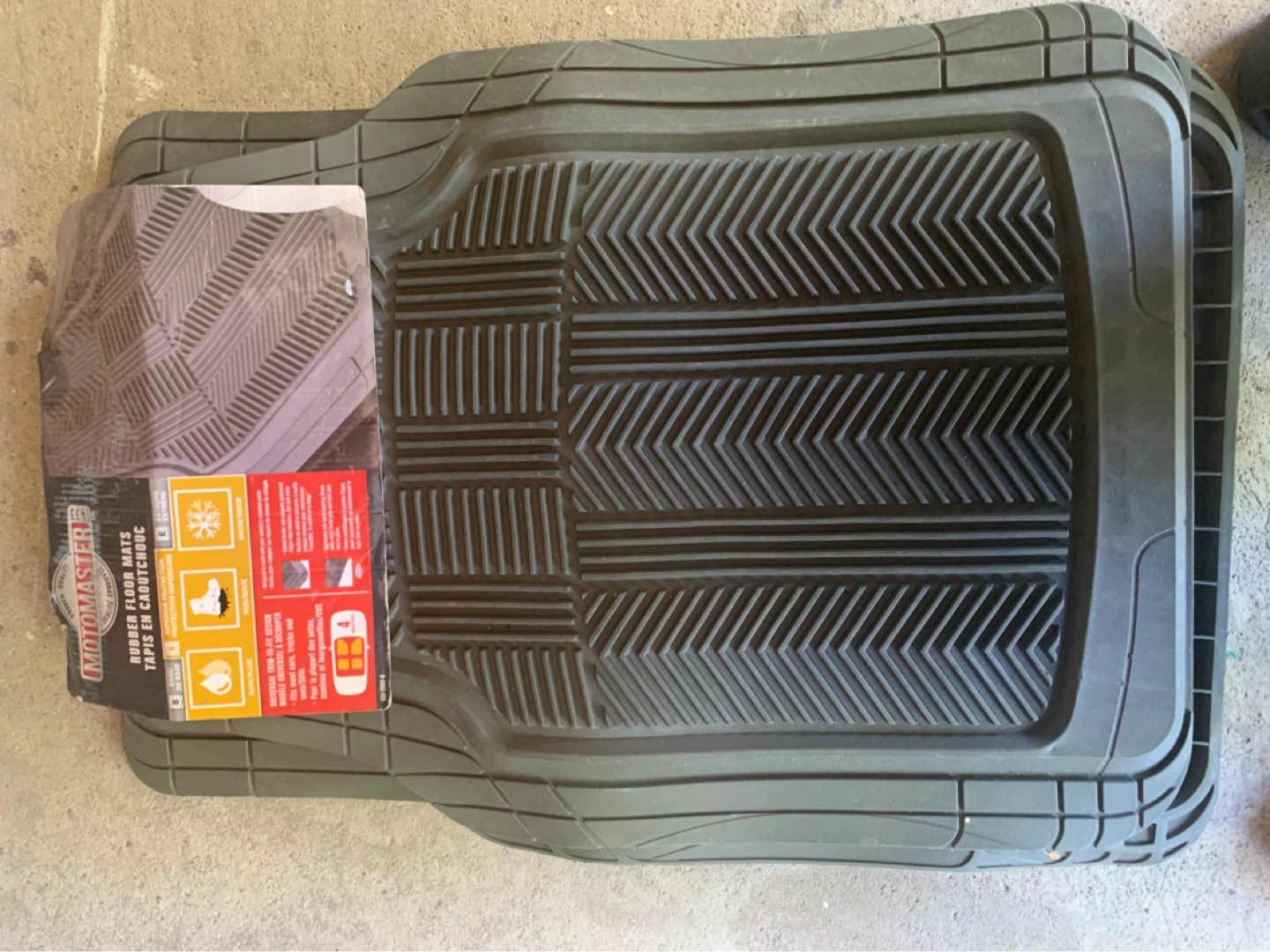 Motomaster Rubber Floor Mats