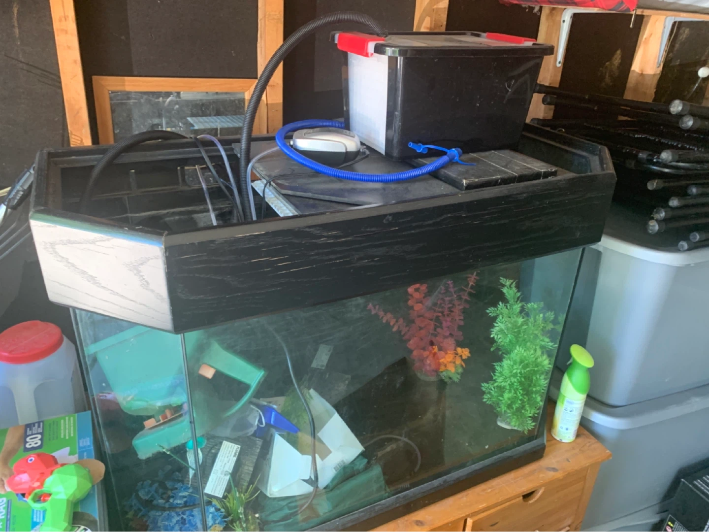 Hexagonal Aquarium with Lid and Filter - photo 2