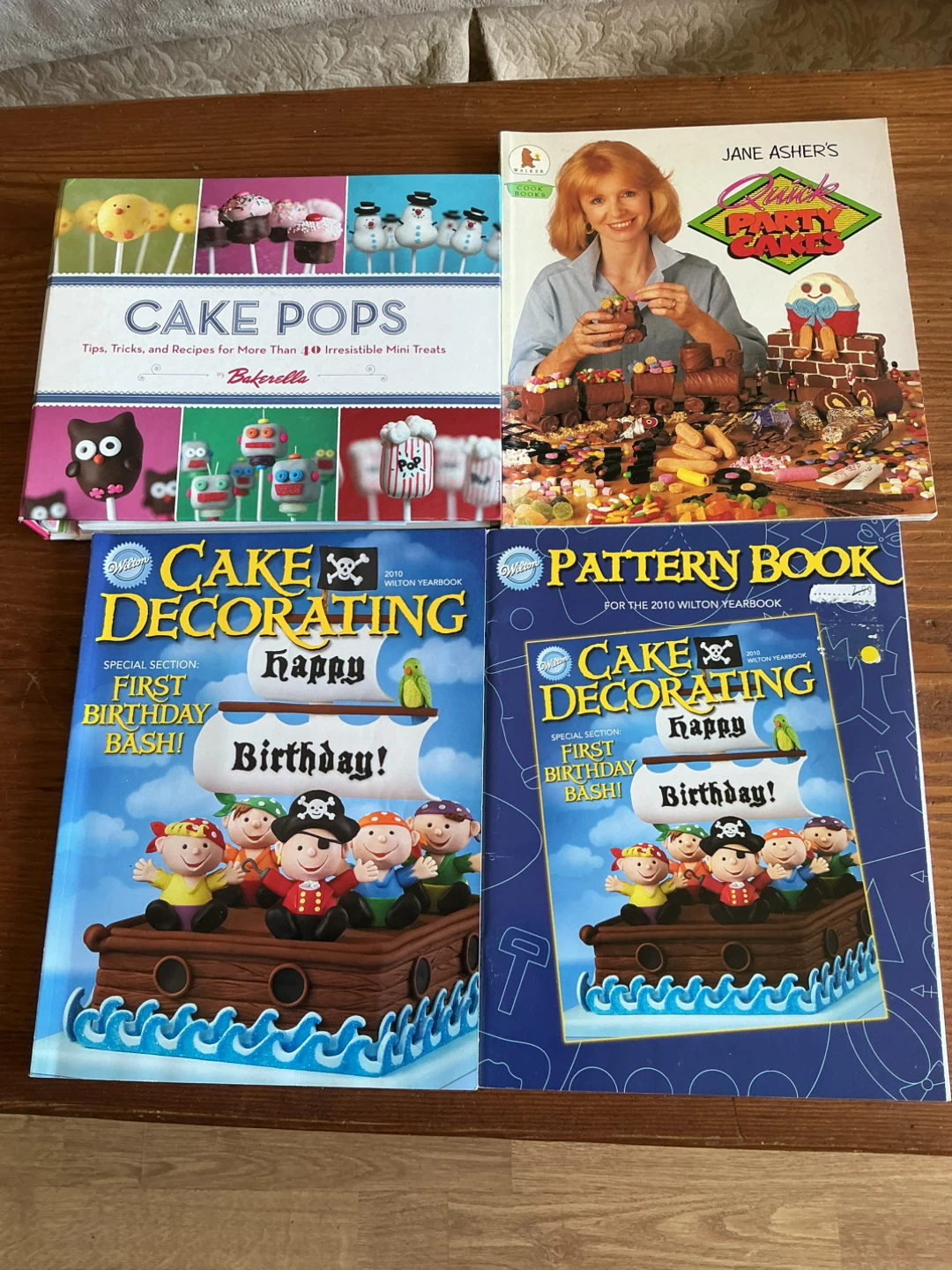 Cake Decorating Books - Wilton & Jane Asher's Party Cakes