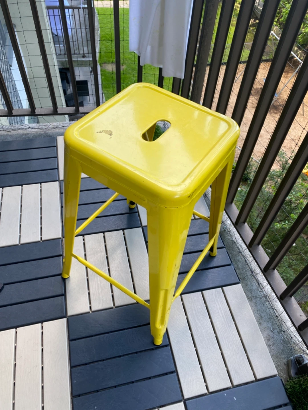 2ft metal stool