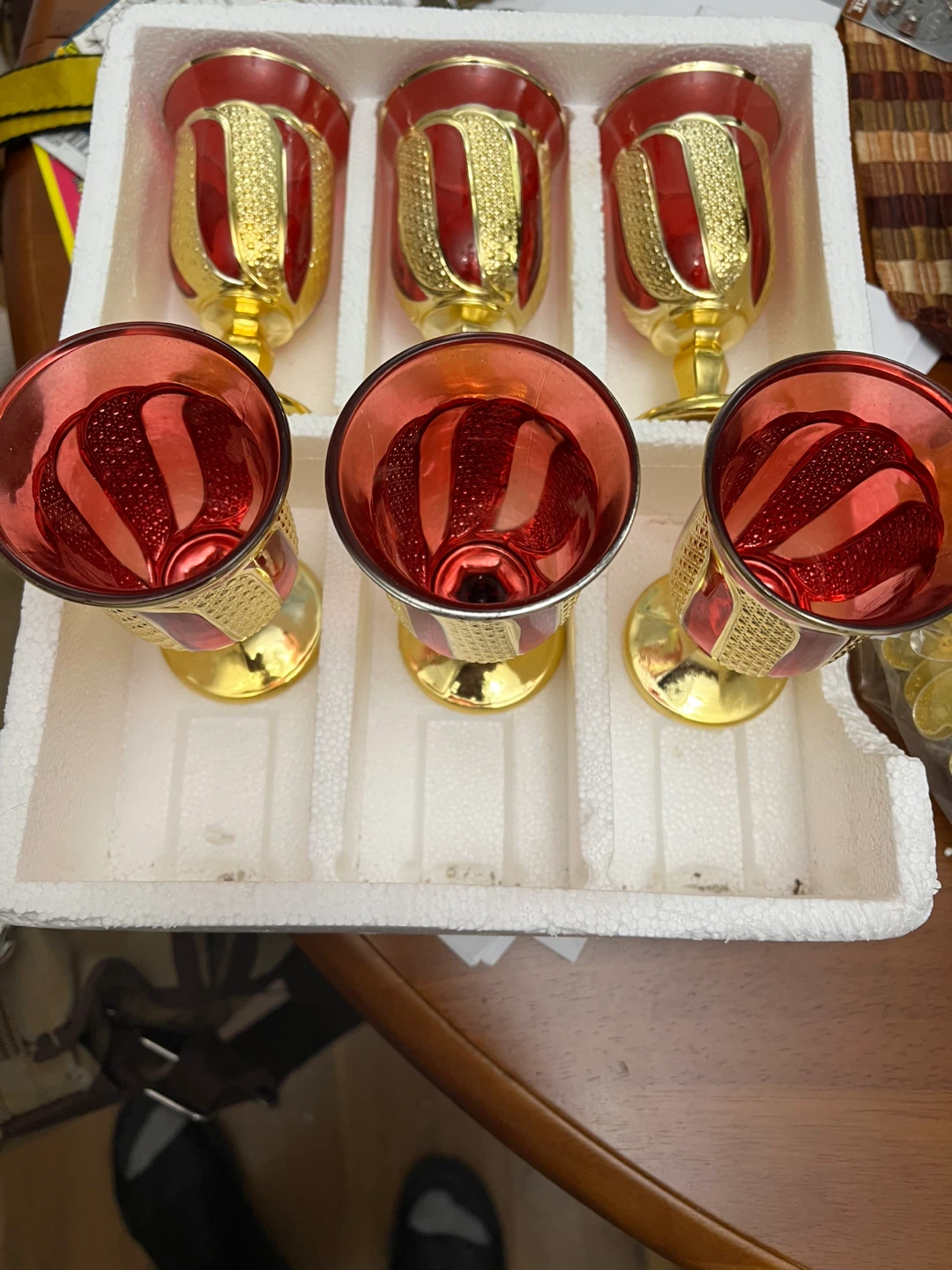 Set of 6 Red and Gold Goblets - photo 2