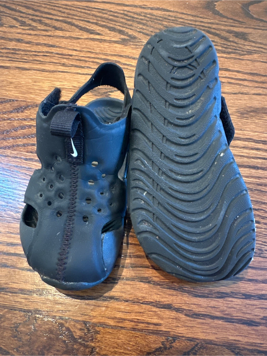 Nike Toddler Water Sandals - size UK 7 - photo 2