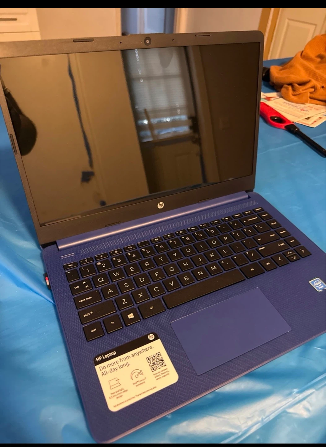 HP Laptop - Windows 11 Home - photo 2