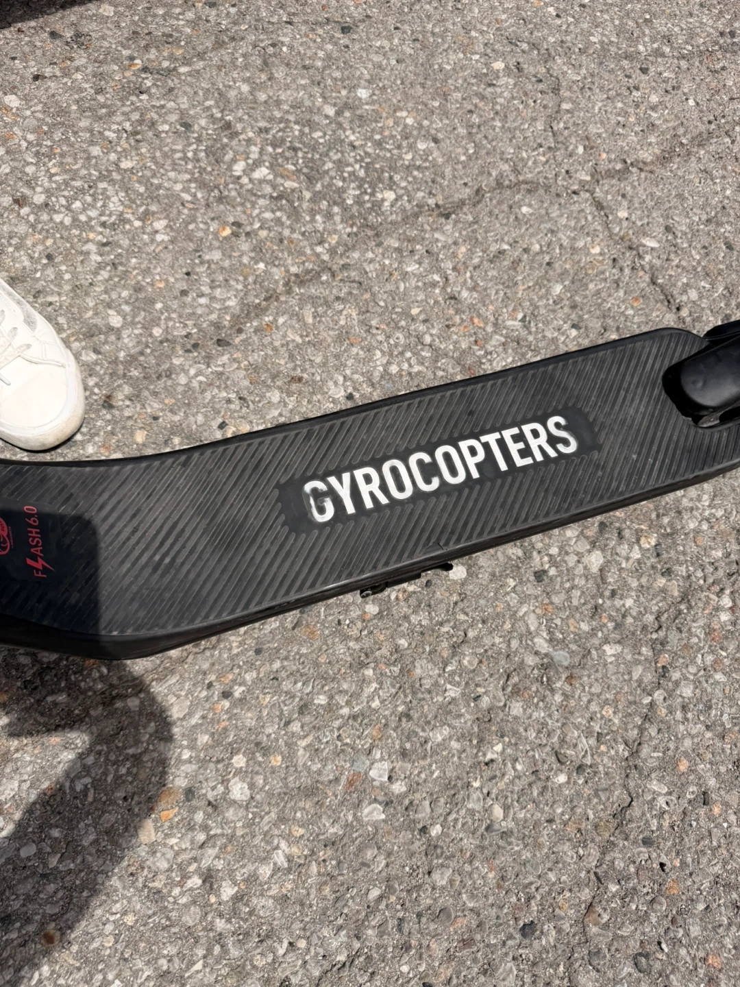 Gyro G5 Flash 6.0 Electric Scooter - photo 2