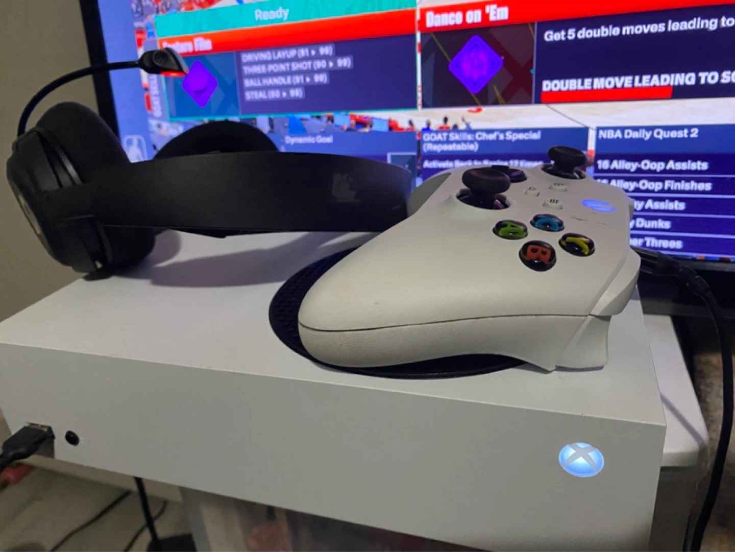 Xbox series s with controller, TV, and Bluetooth headset - photo 2