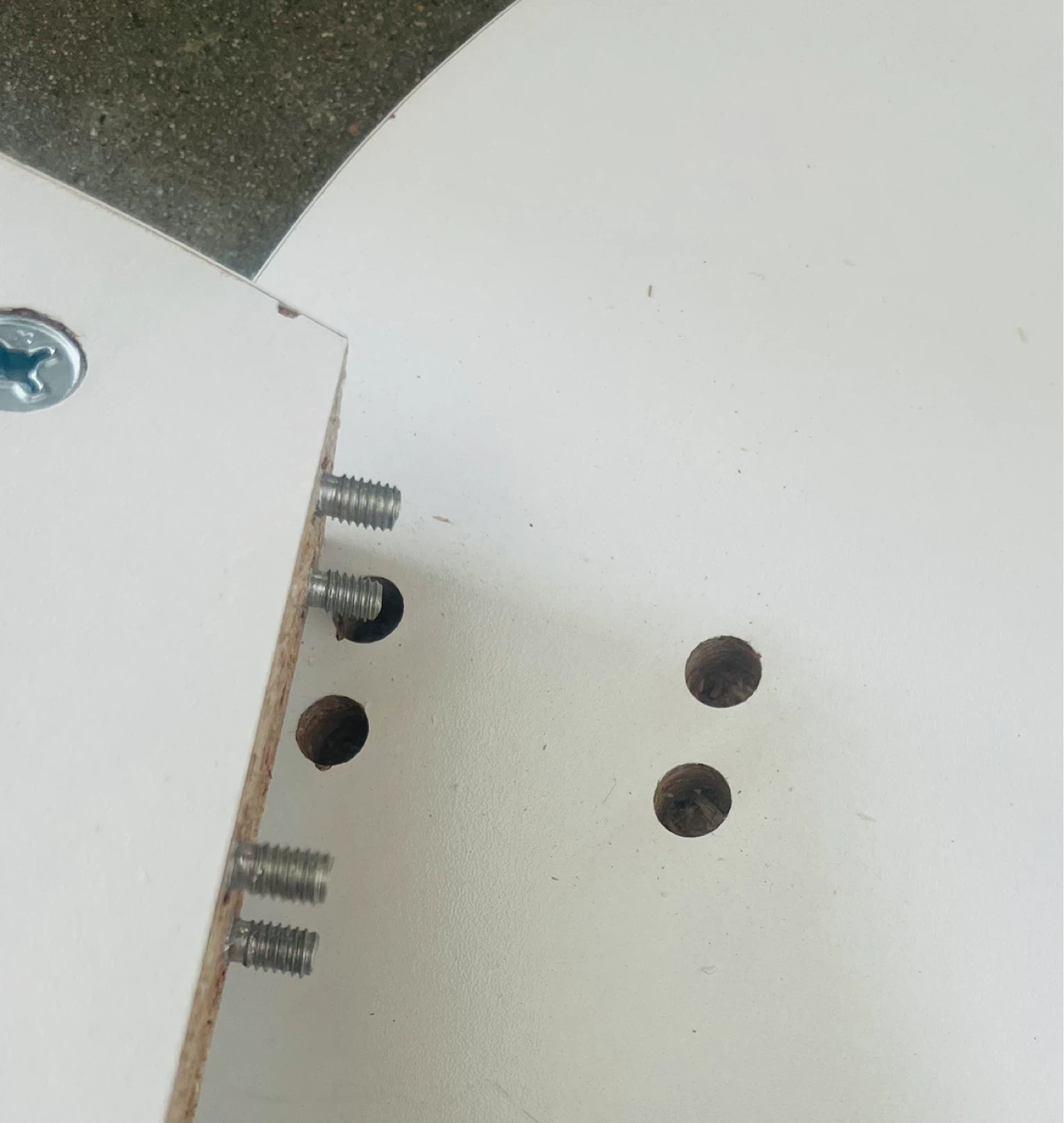 New White Wheeled C Table – DIY Fix Needed - photo 4