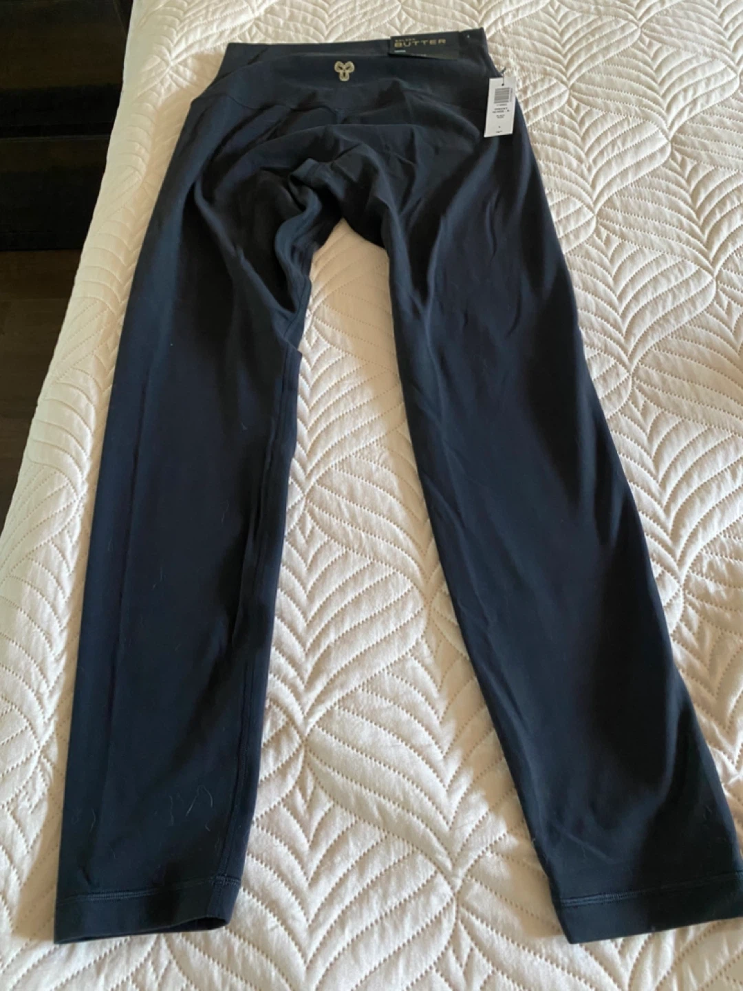 Aritzia Golden Butter Hi-Rise Cheeky Leggings