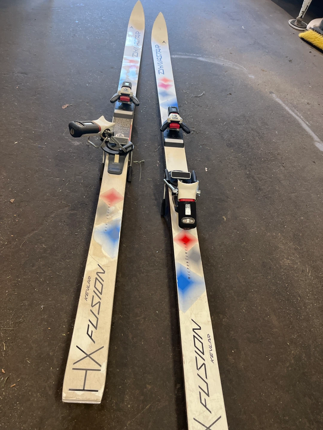Dynastar Fusion Skis with Look Bindings