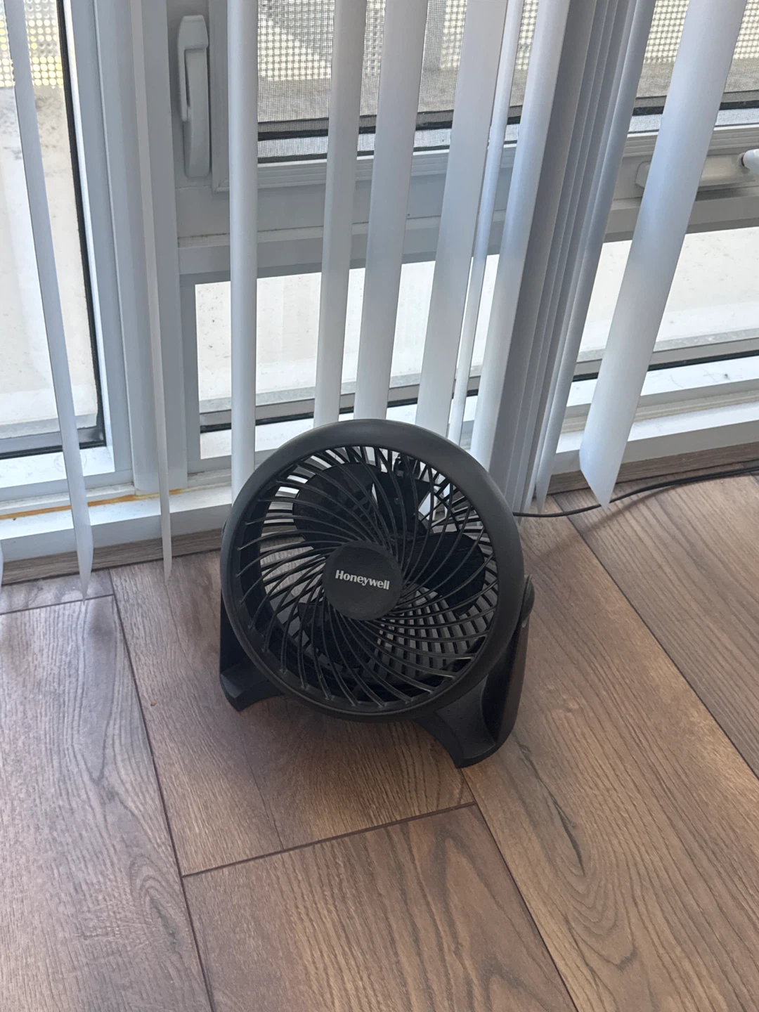 Honeywell table fan