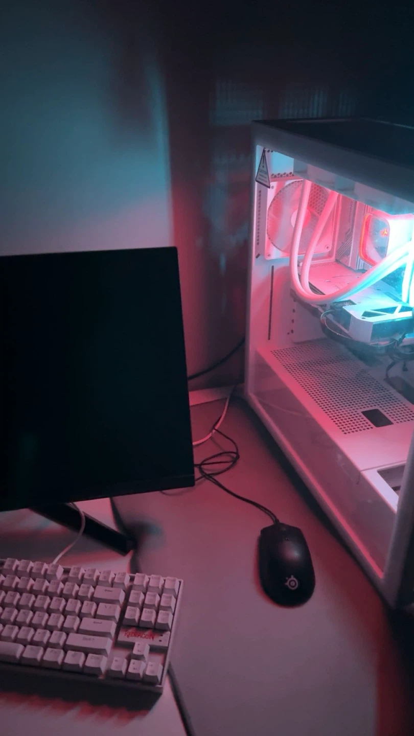 Selling a powerful pc willing to lower price.