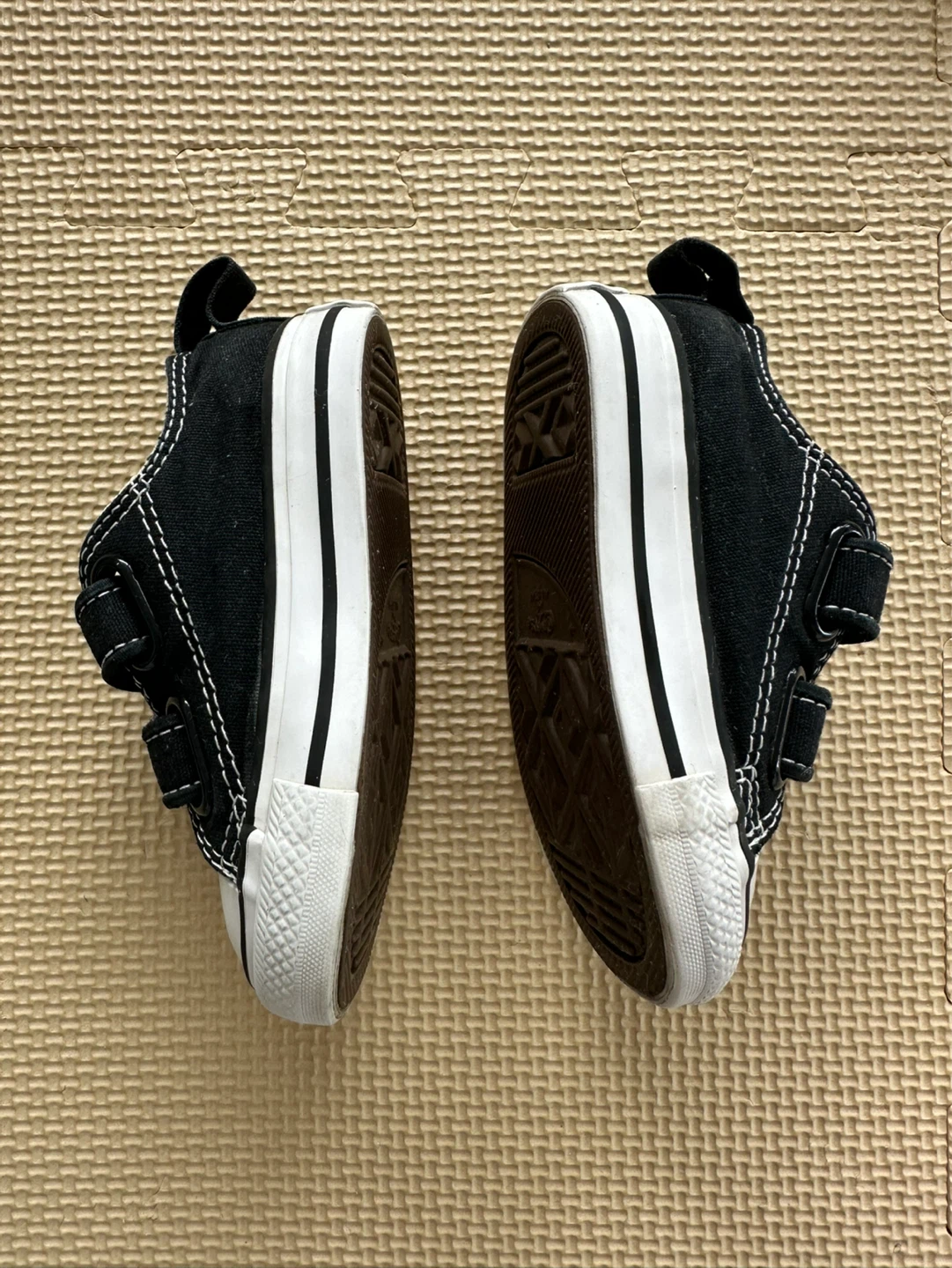Converse All Star Toddler Shoes Size 5 - photo 3