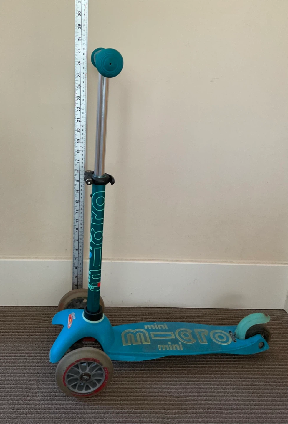 Micro Mini Deluxe Kick Scooter - photo 3