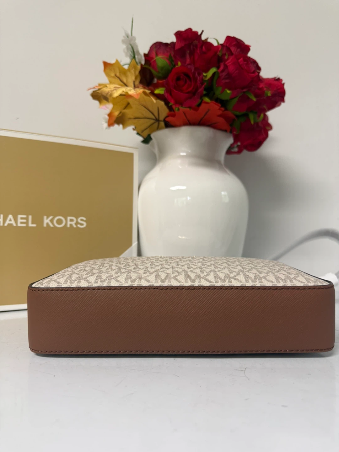 Michael Kors Jet Set Camera Bag - photo 3