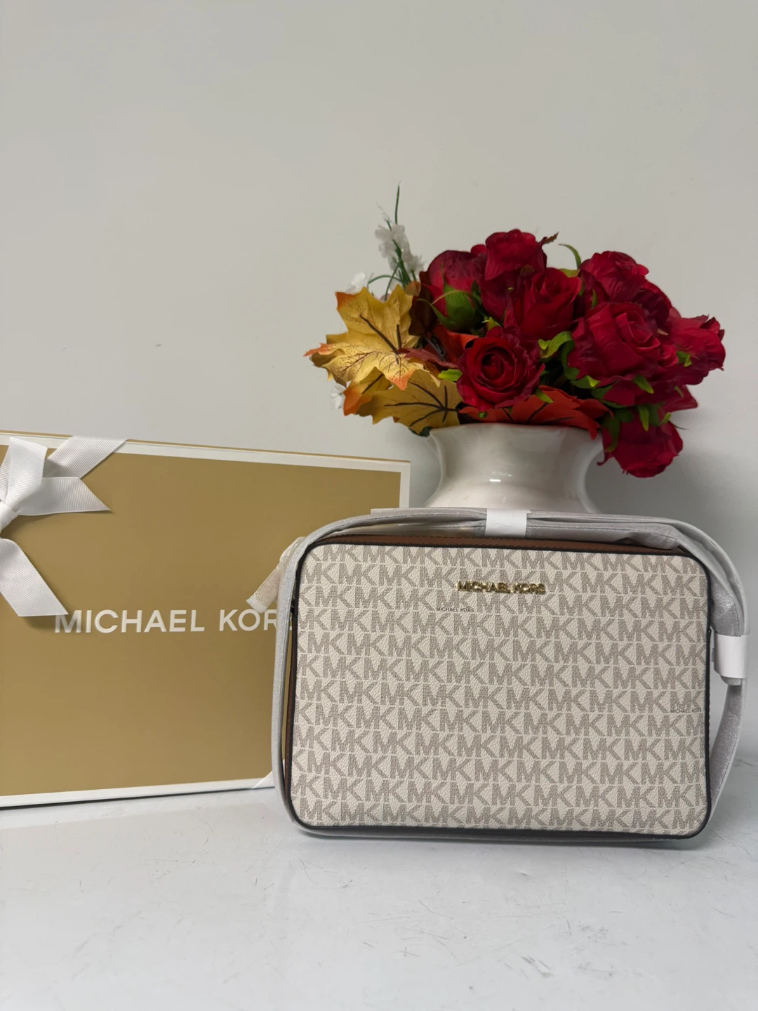 Michael Kors Jet Set Camera Bag