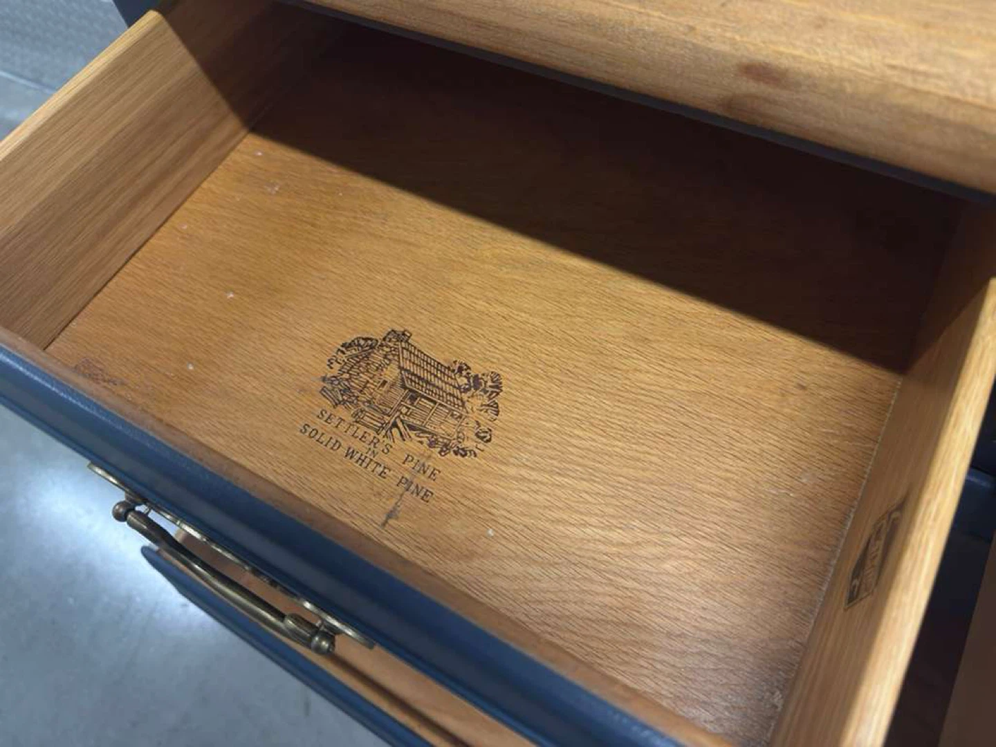 🚨Free Delivery NJ/NY Navy Blue Solid Wood Dresser- 9 Drawers - photo 5
