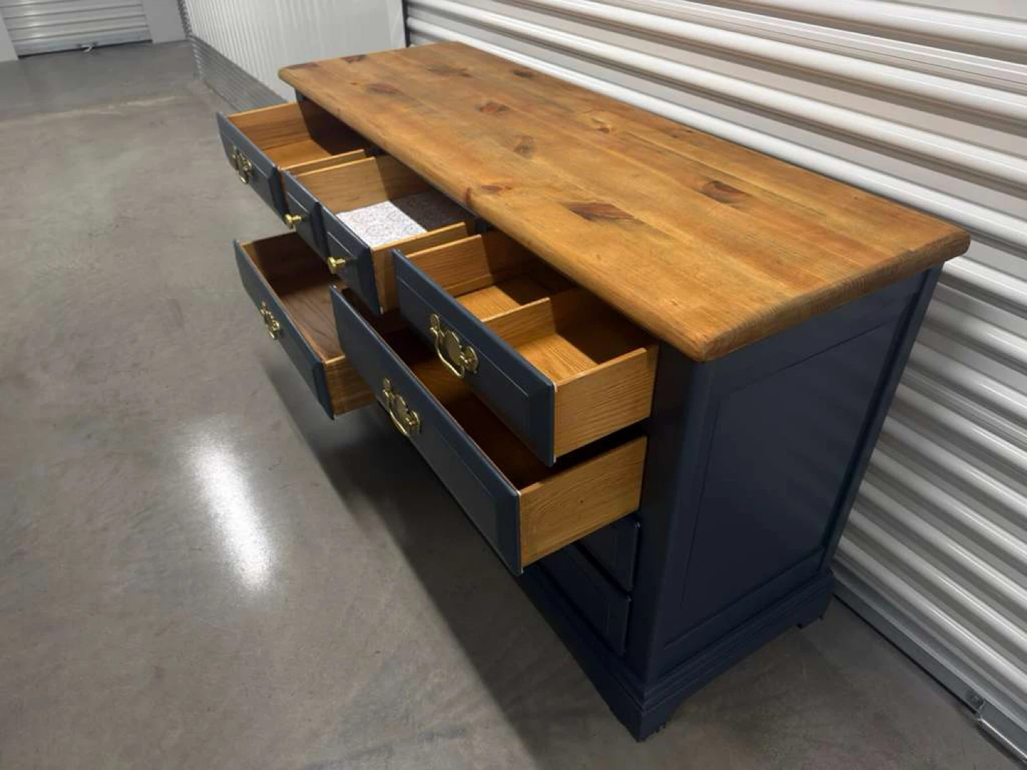 🚨Free Delivery NJ/NY Navy Blue Solid Wood Dresser- 9 Drawers - photo 3