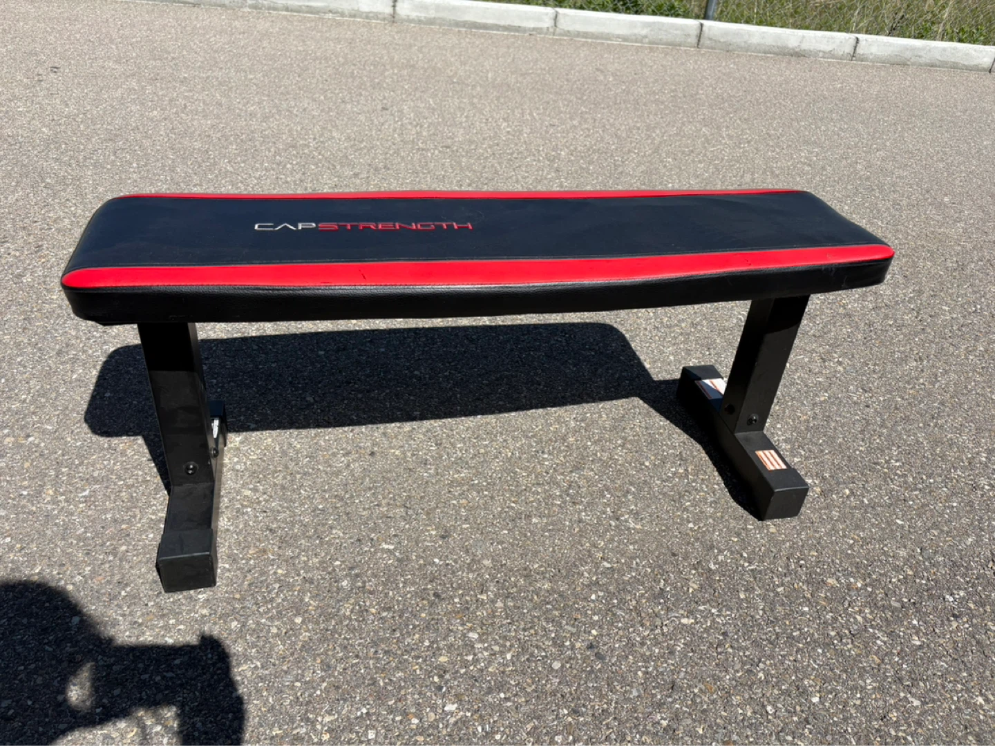 CAP Strength Flat Weight Bench