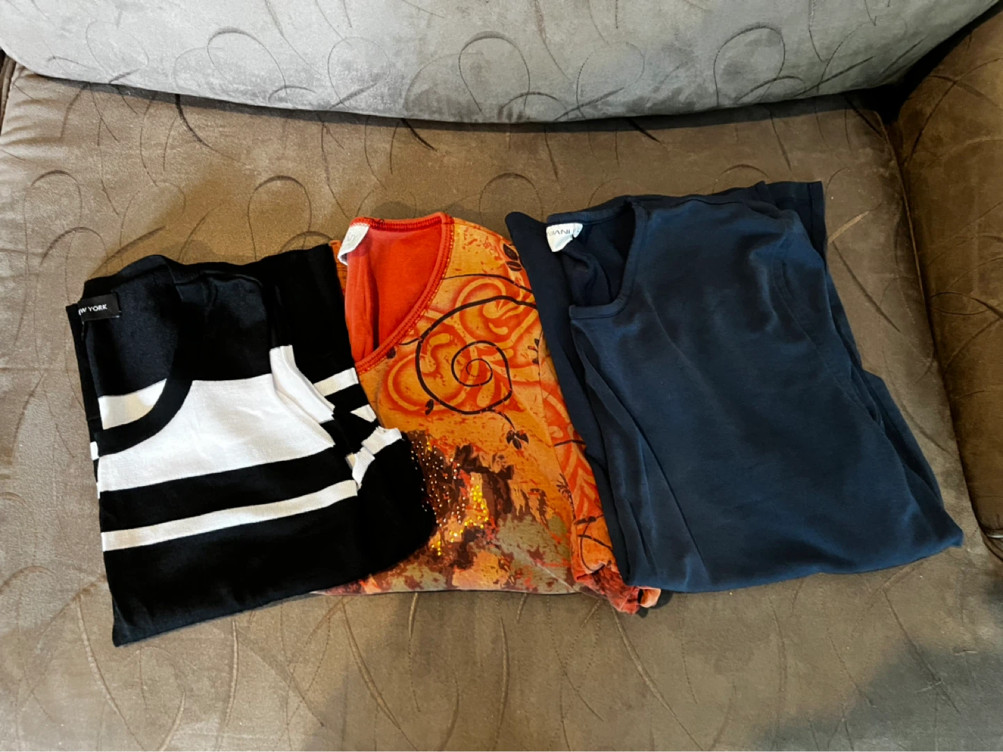Bundle of 7 Women's Tops - photo 4
