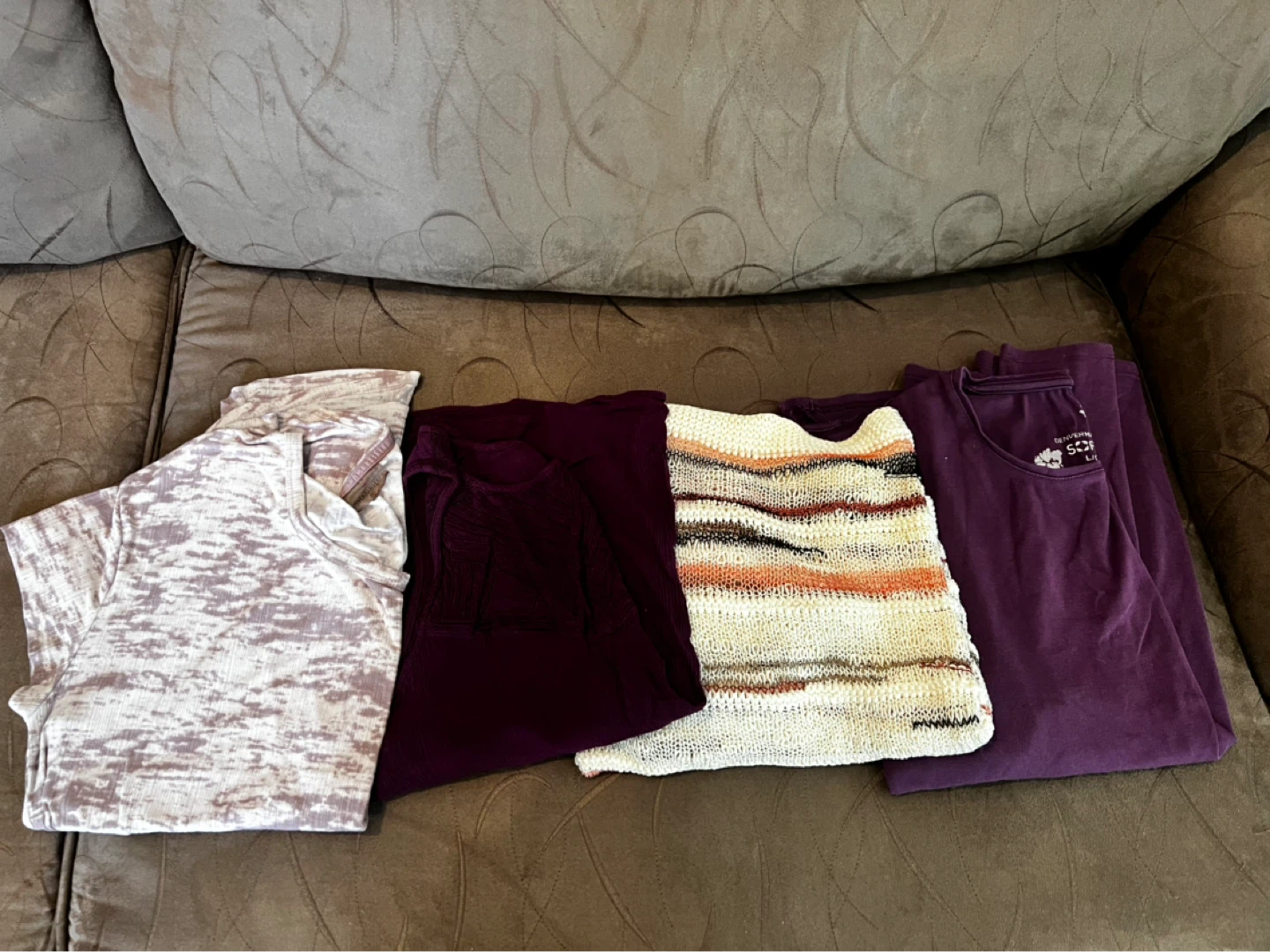 Bundle of 8 Women's Tops