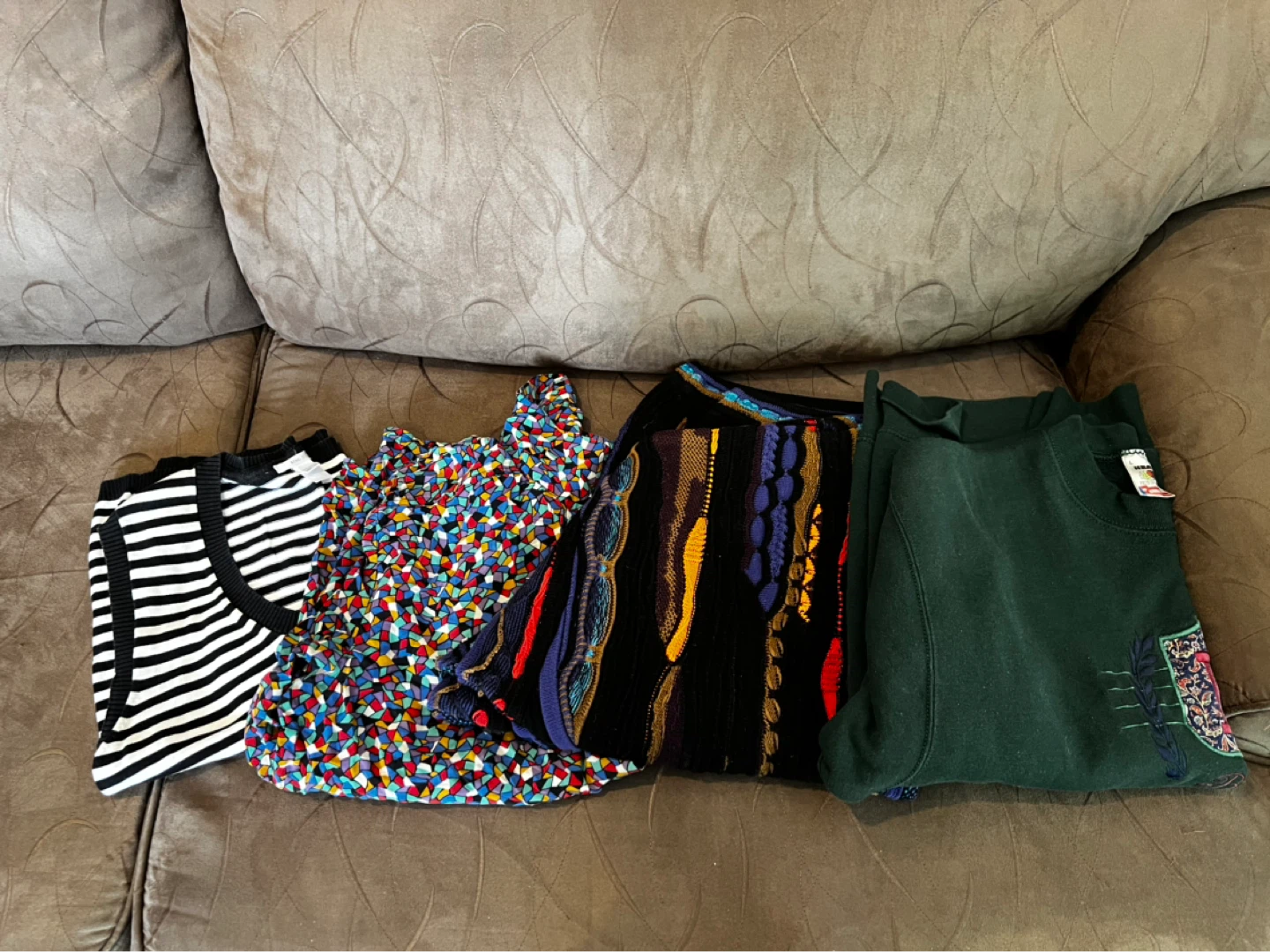 Bundle of 8 Women's Tops - photo 3