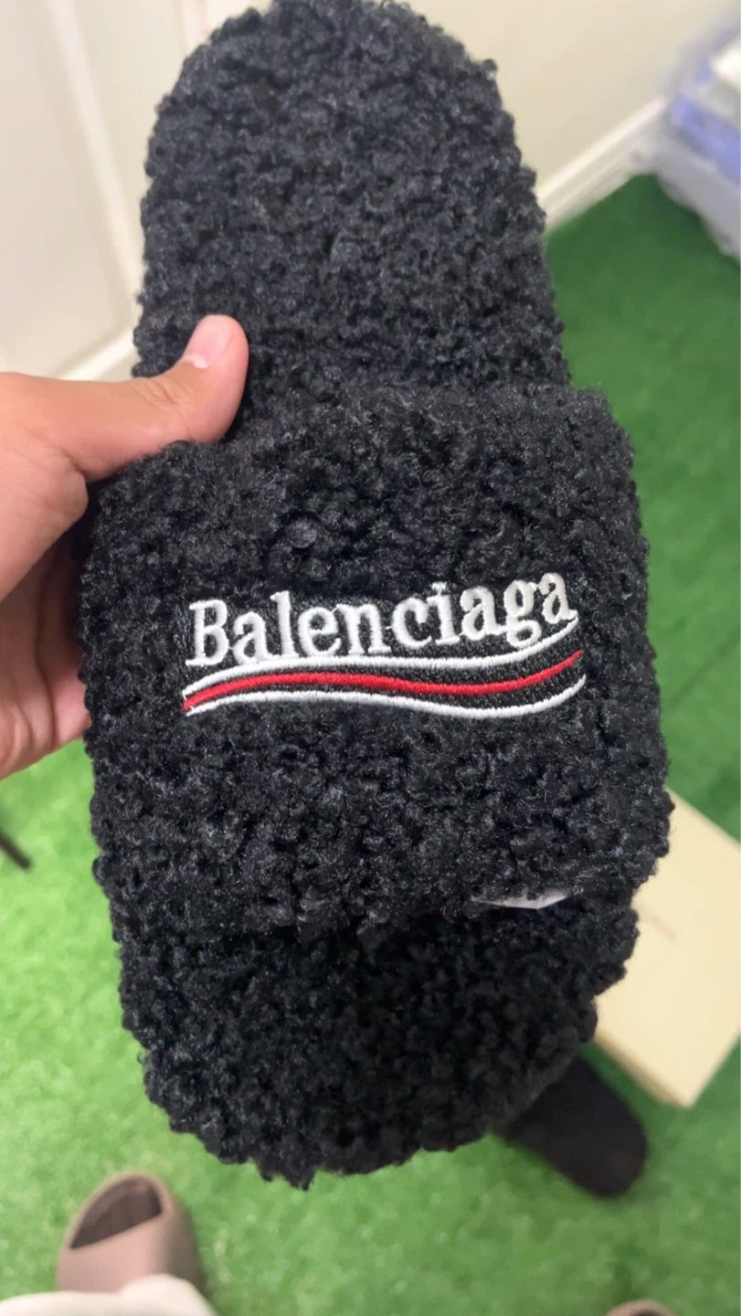 BB Black Fuzzy Slides Sandals - New In Box