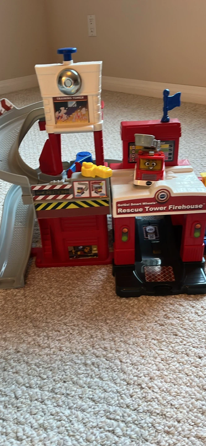 VTech Go! Go! Smart Wheels Rescue Tower Firehouse - photo 2