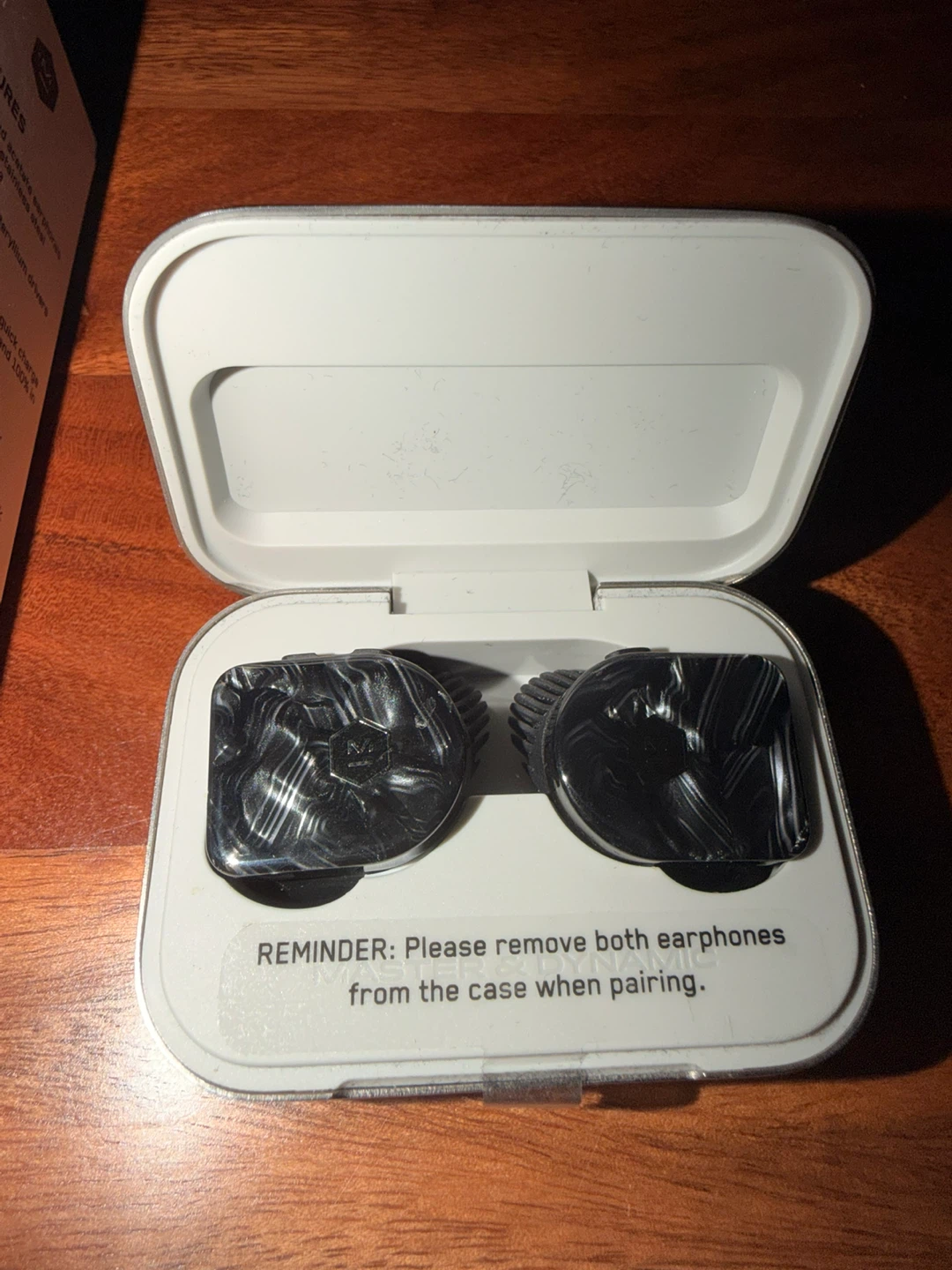 Master & Dynamic MW07 PLUS True Wireless Earbuds - Black Quartz
