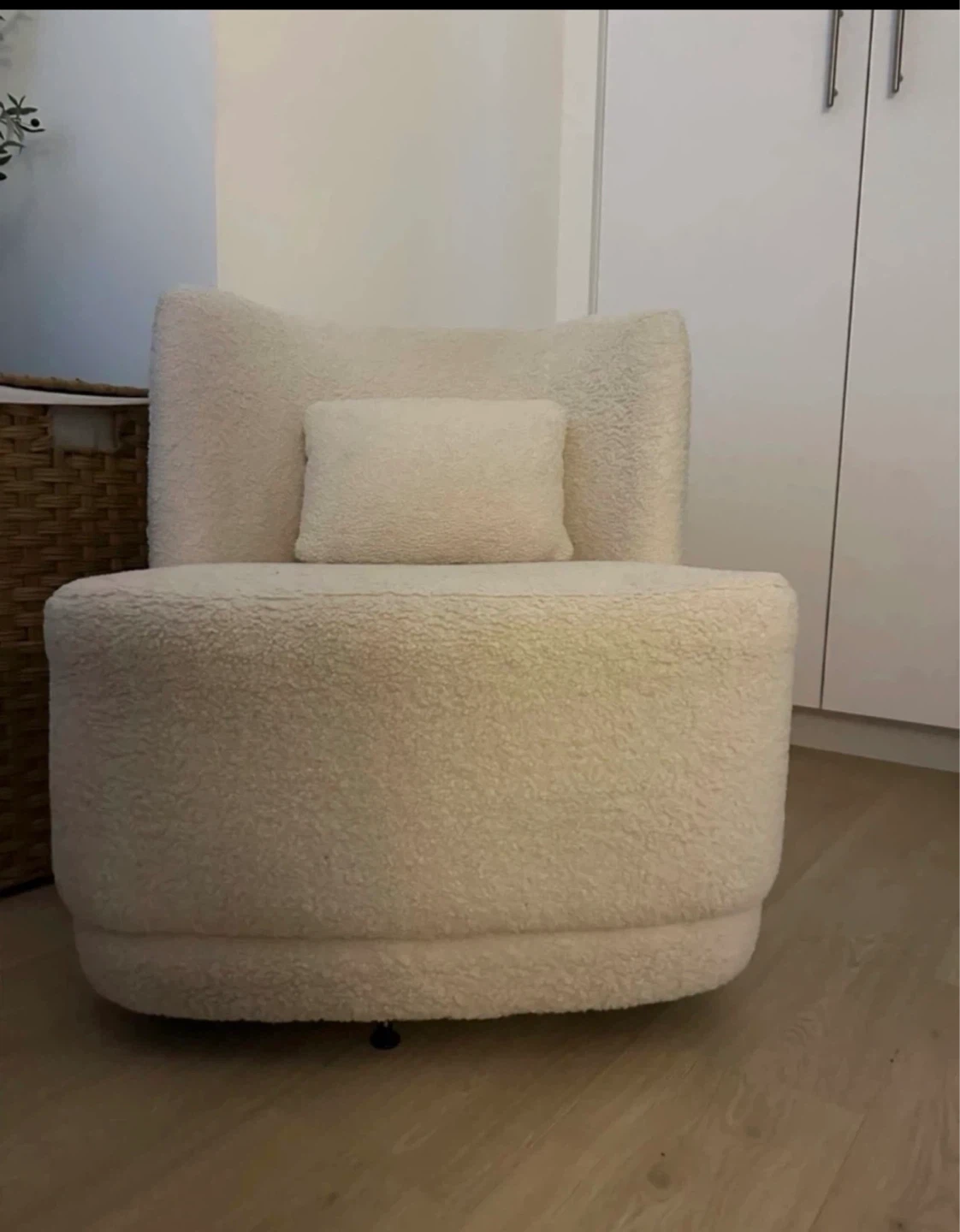 Accent Swivel Chair with Pillow - photo 4