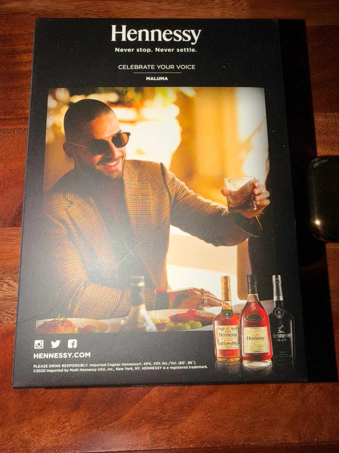 Master & Dynamic Hennessy Maluma Limited Ed. Wireless Earbuds - photo 4