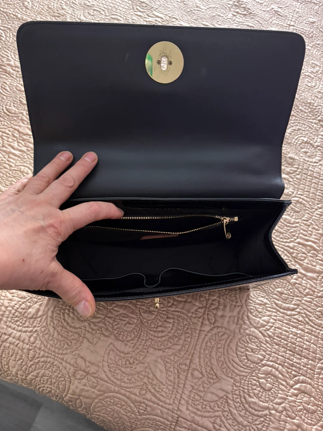 Luxury Louis Feraud black purse - photo 3