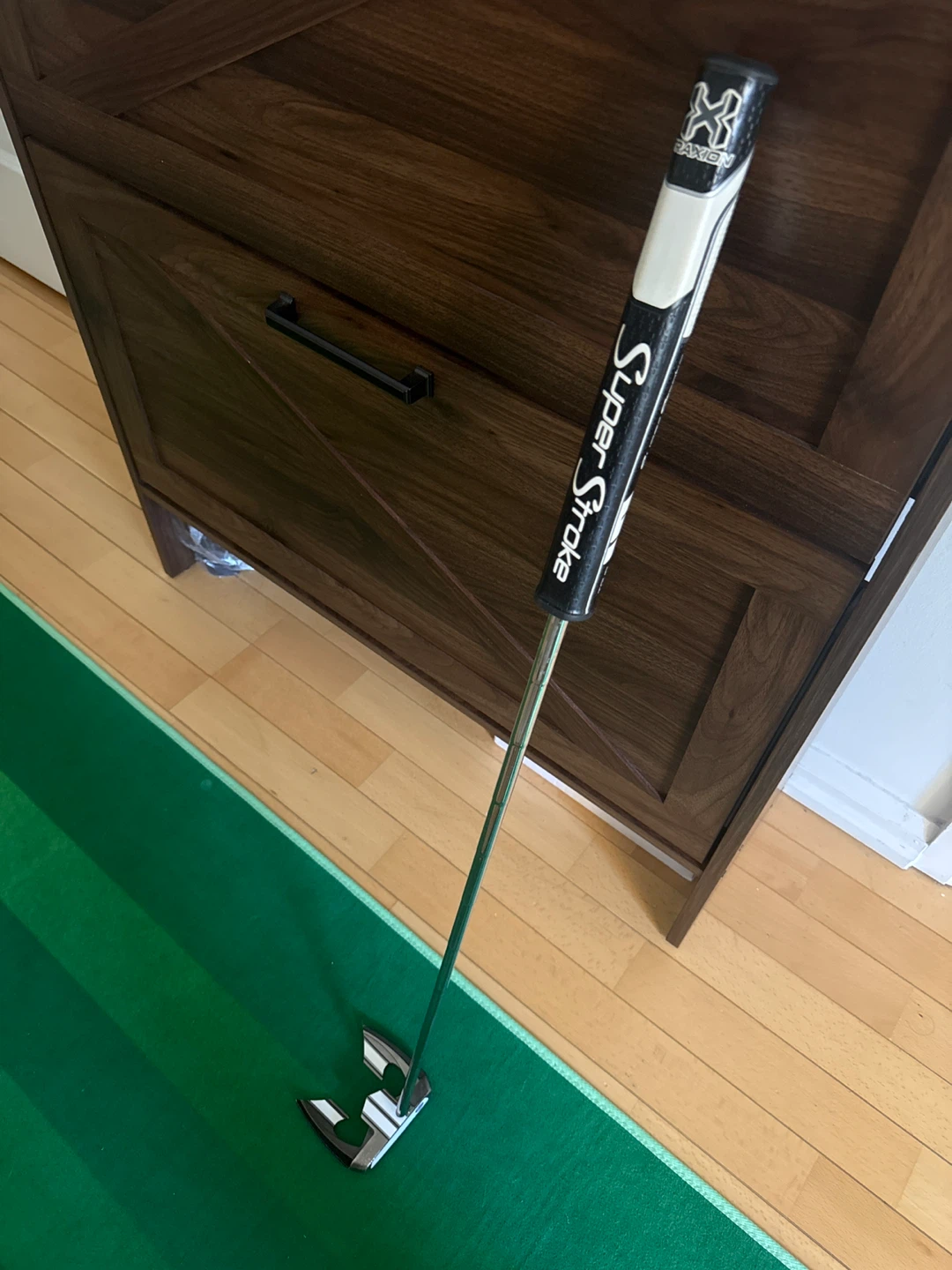 Odyssey white ice Teron putter with Super Stroke grip