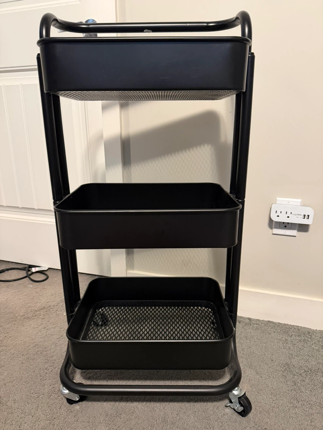 Excellent condition 3-Tier Rolling Cart