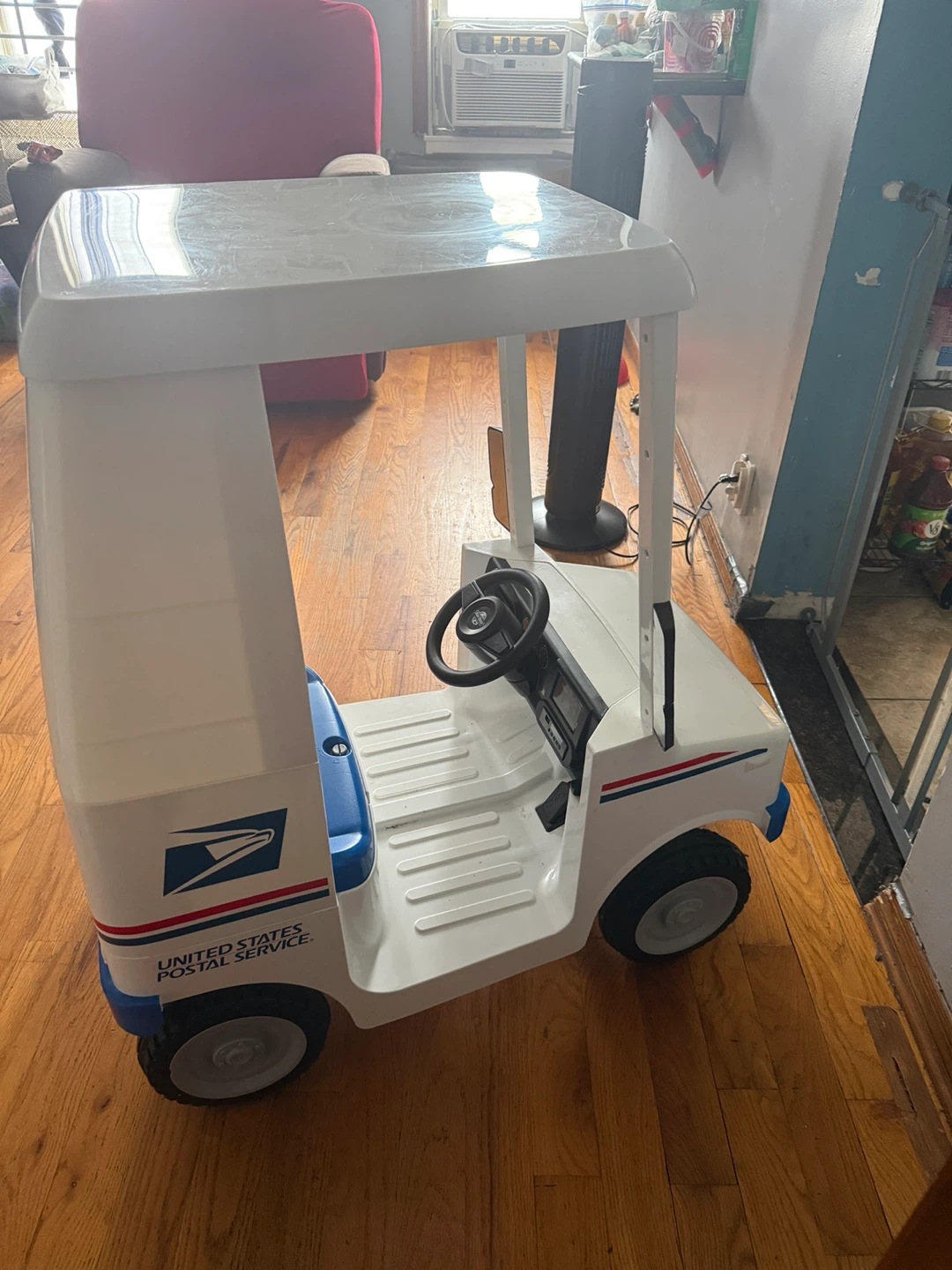 Kids' Ride-On United States Postal Service Mail Truck Toy - photo 2