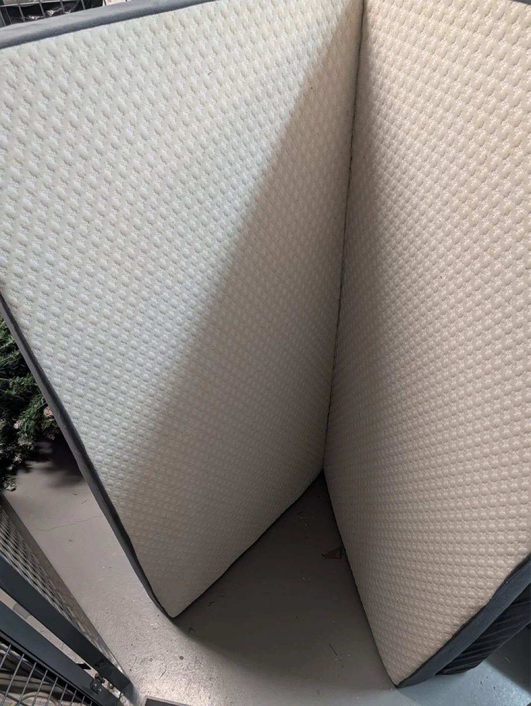 Twin Size 4" Grey Folding Mattress - photo 2