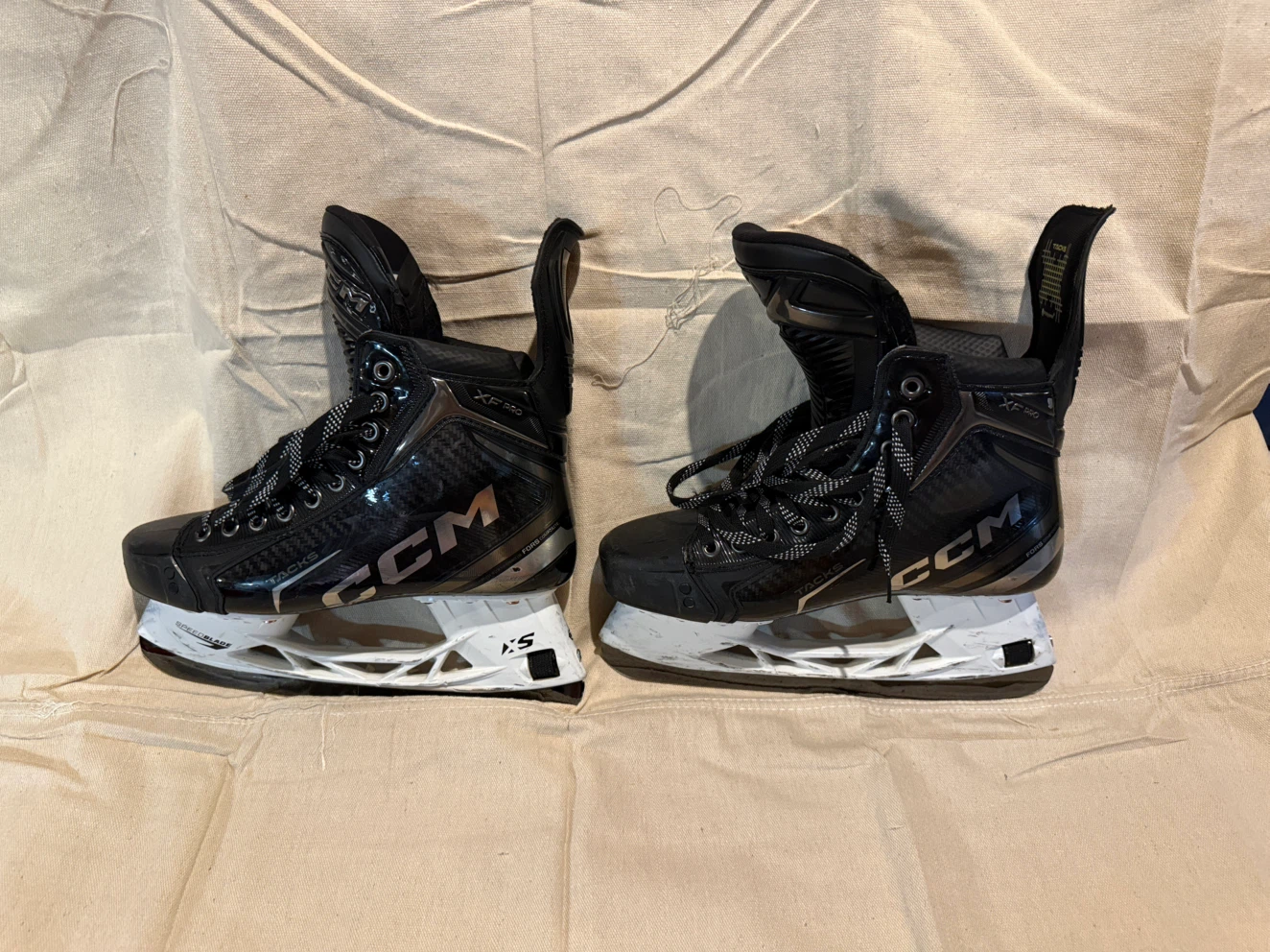 CCM Tacks XF Pro SR Hockey Skates Wide Size 8.5