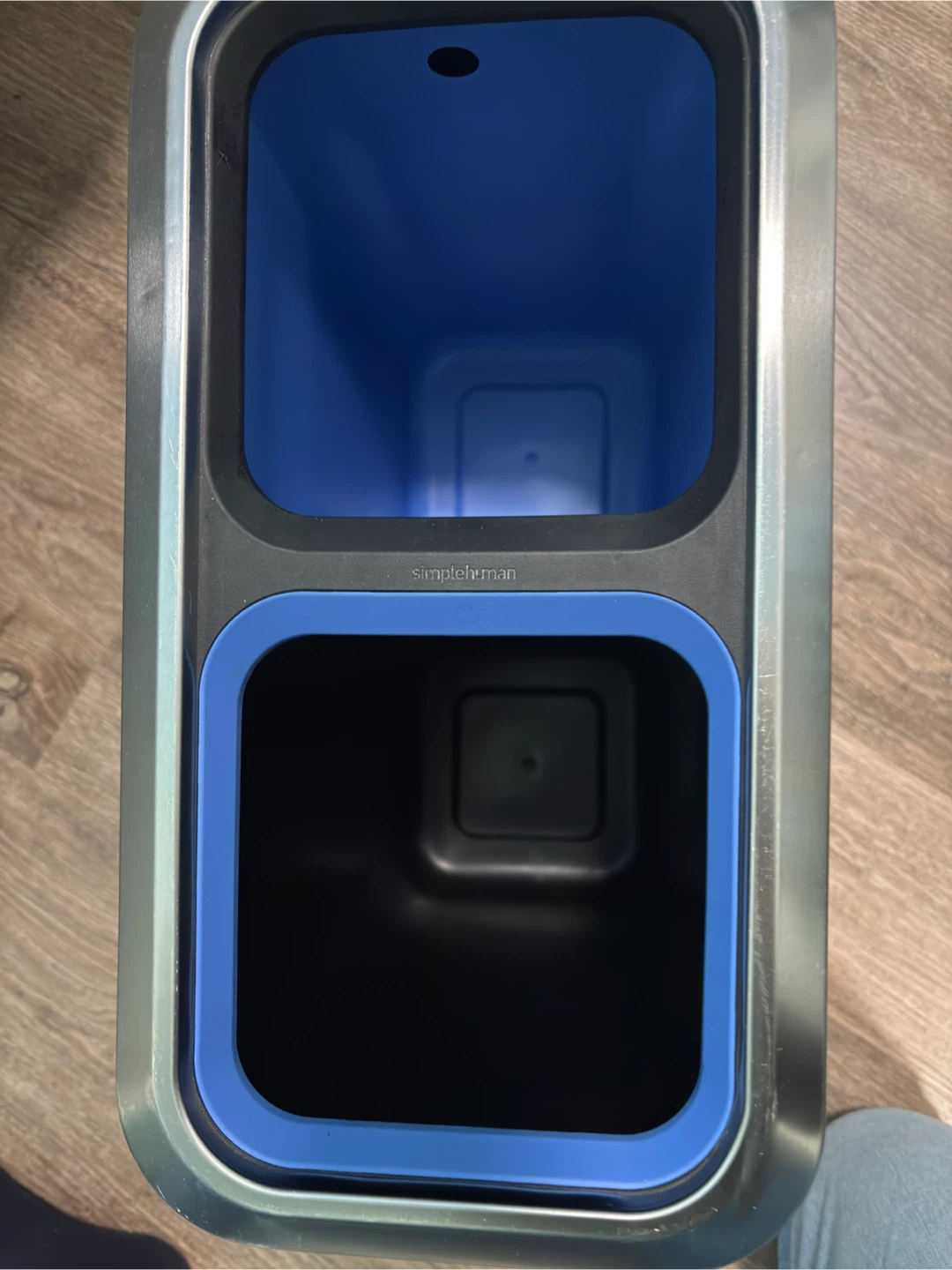 Simple Human Garbage and recycle bin - photo 2