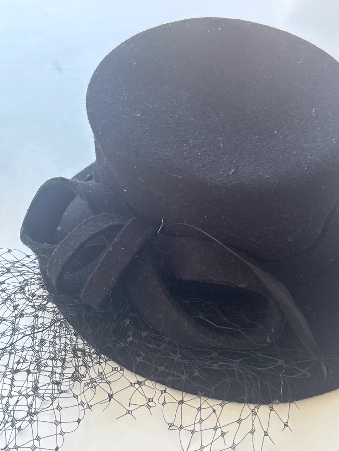 Black Fascinator Hat with Veil - photo 2
