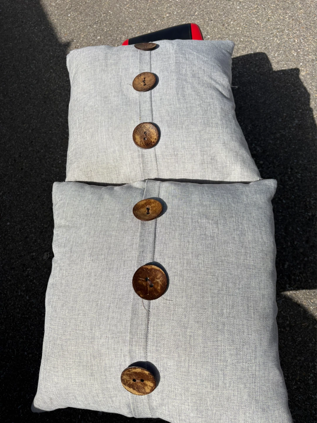 Set of 2 Grey Decorative Pillows with Coconut Buttons