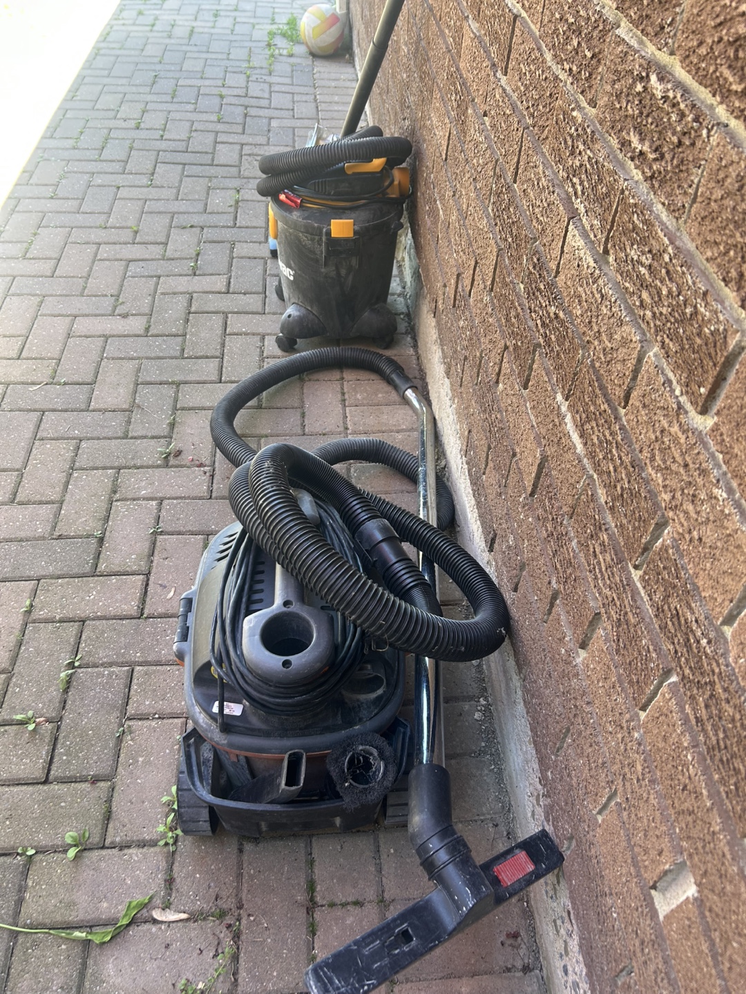 Commercial Vacuum x2 & Dusters Set - photo 4