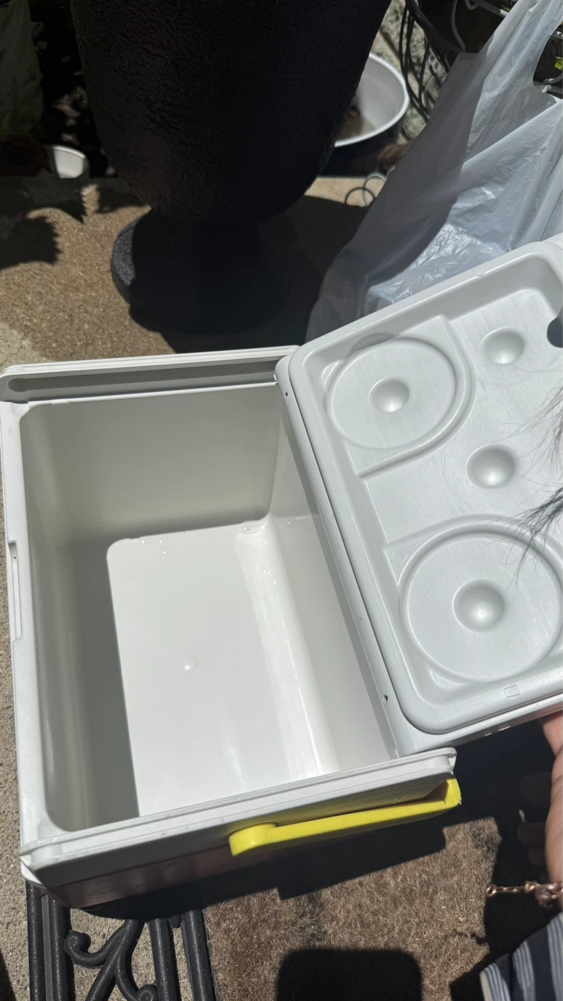 Coleman Take 6 Flip-Up Cooler check more pictures - photo 5