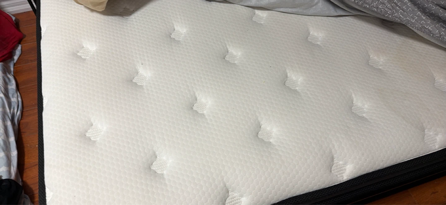 White Queen Size Mattress - photo 3