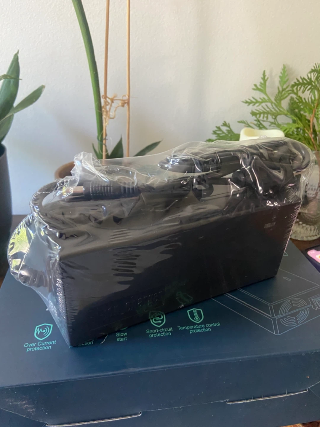 Seilylanka Li-ion Battery Charger