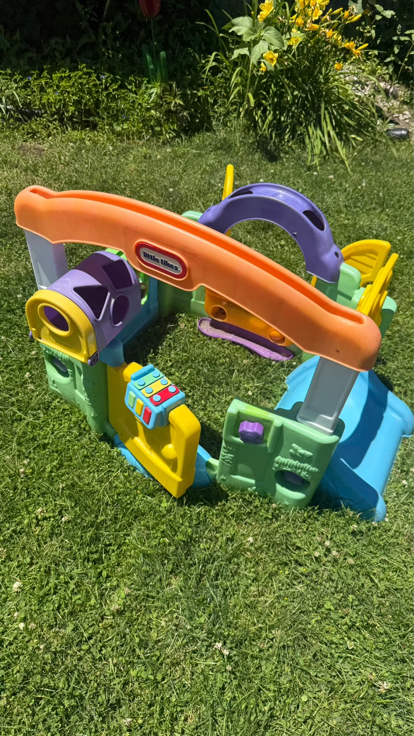 Little Tikes Activity Garden - photo 4