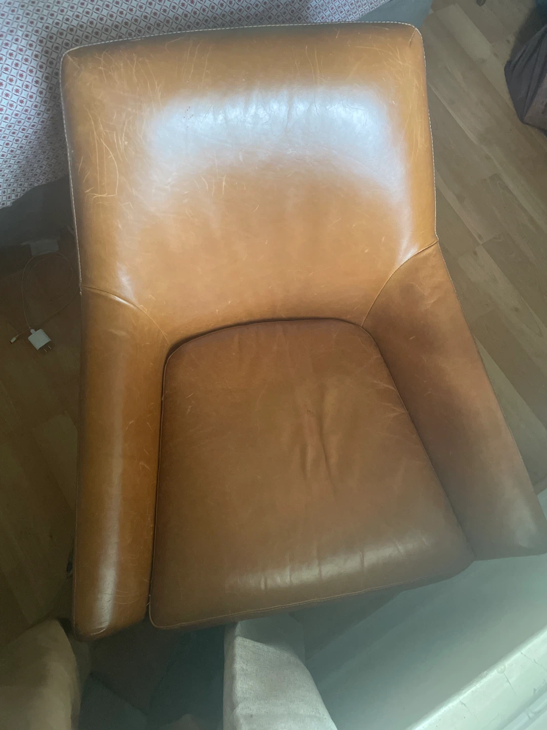 Brown Leather Accent Chair spiral - photo 3