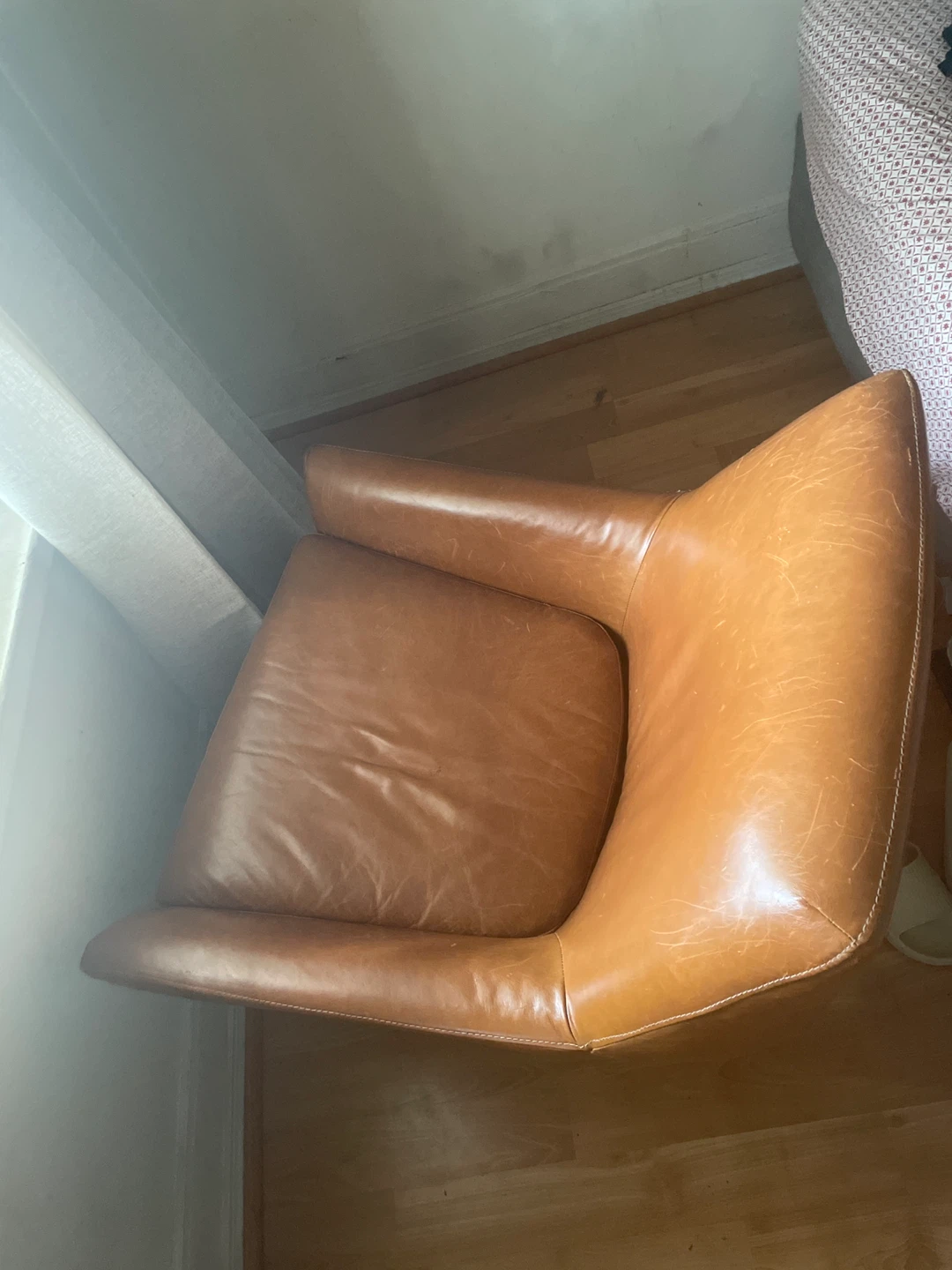 Brown Leather Accent Chair spiral - photo 2